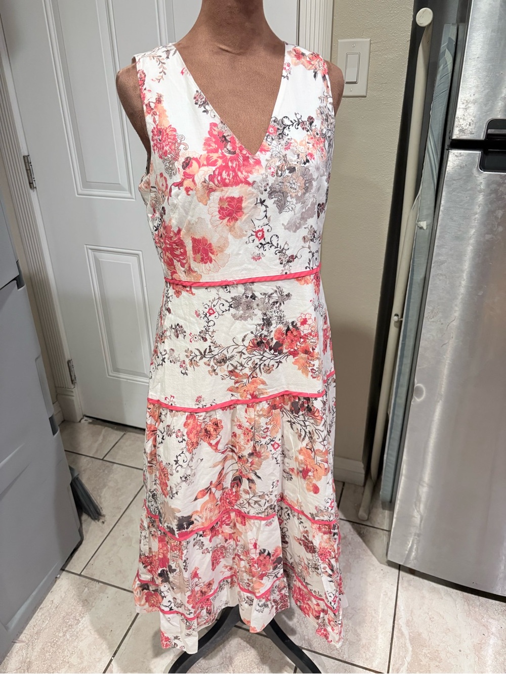 Taylor Floral V-Neck Tiered Maxi Dress in White and Coral